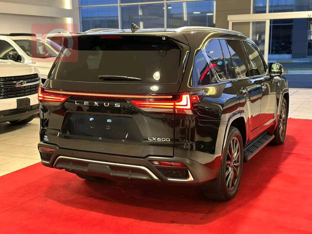 Lexus LX